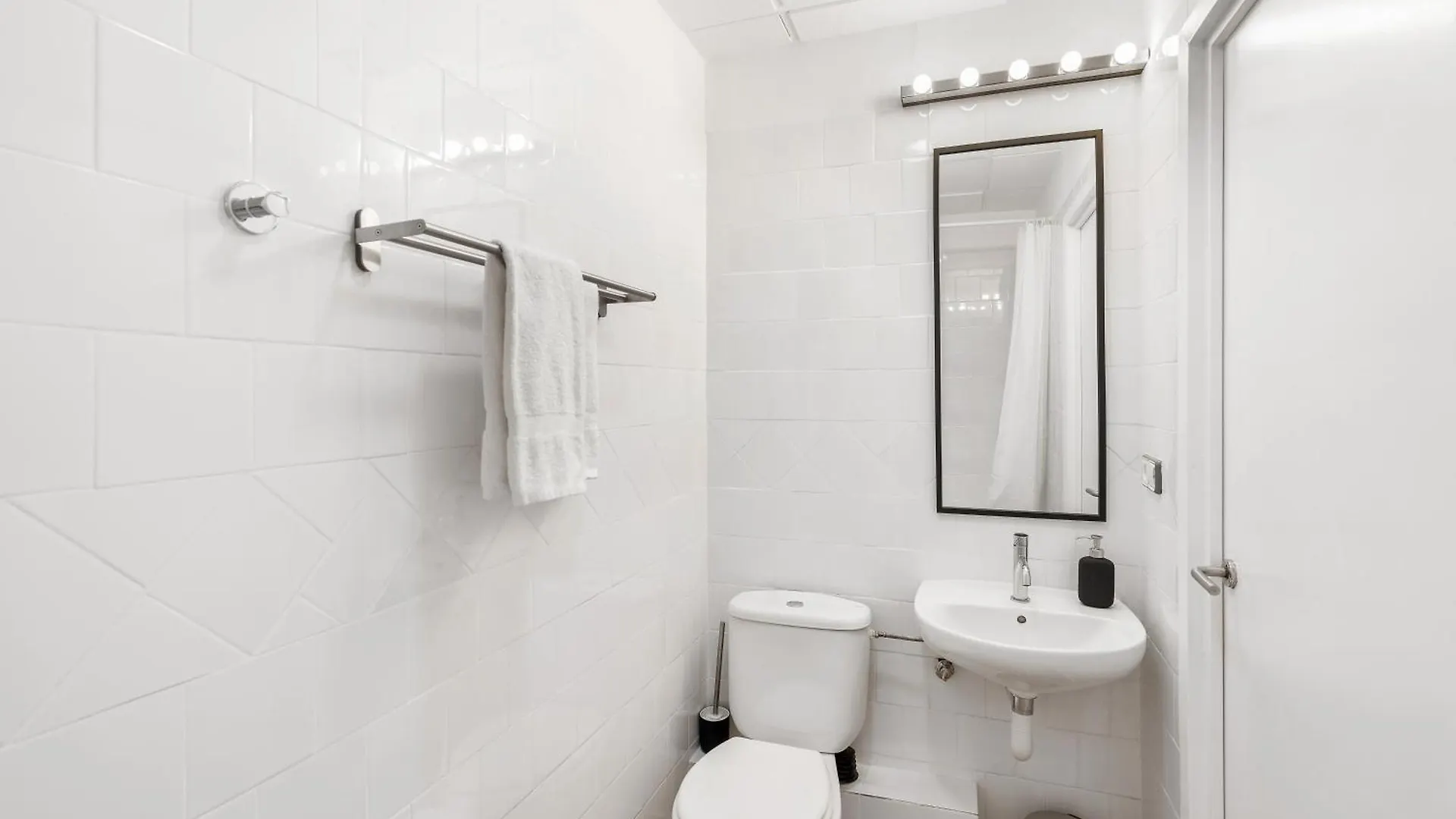 Charming Studio In The Heart Of Gracia Barcelona Apartment